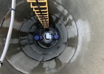 Manhole access to drainage chamber